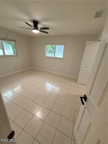 233 SW 43RD ST, Cape Coral, FL 33914