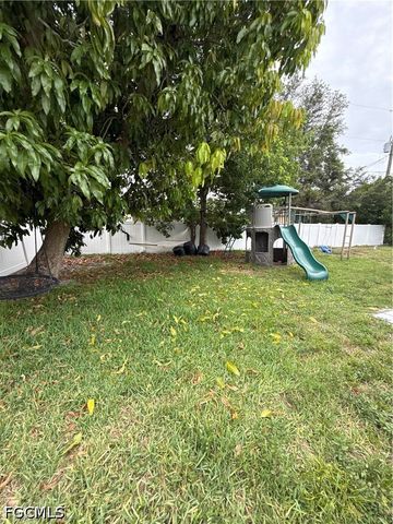 233 SW 43RD ST, Cape Coral, FL 33914