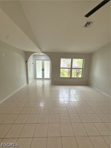 233 SW 43RD ST, Cape Coral, FL 33914