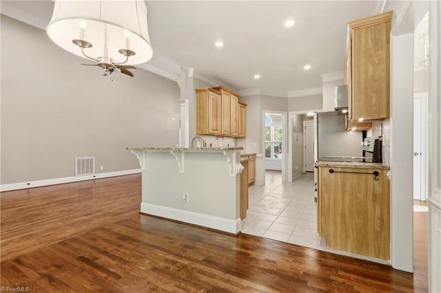 4693 Kellys Trail Court, Winston-salem, NC 27101