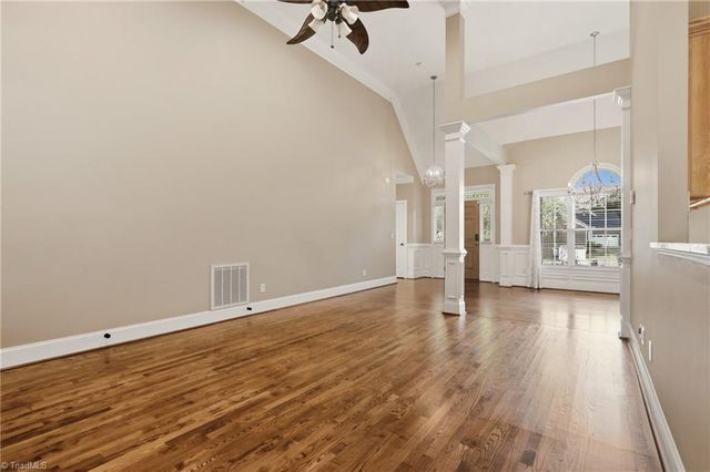 4693 Kellys Trail Court, Winston-salem, NC 27101