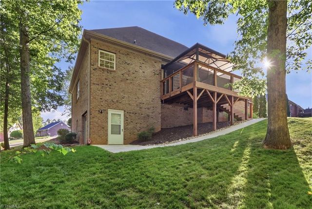 4693 Kellys Trail Court, Winston-salem, NC 27101
