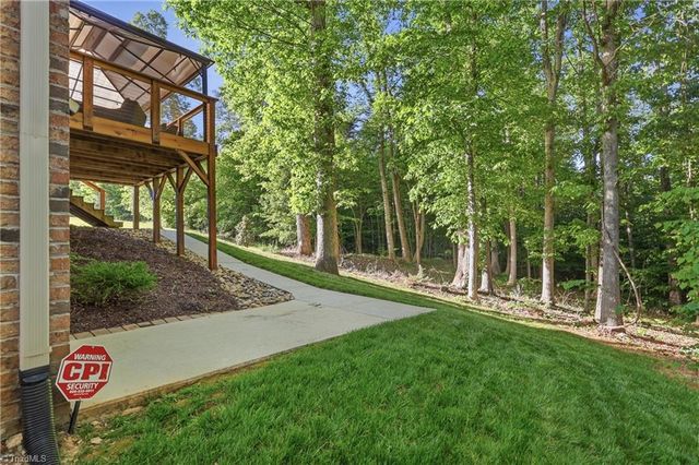 4693 Kellys Trail Court, Winston-salem, NC 27101