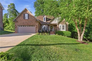 4693 Kellys Trail Court, Winston-salem, NC 27101