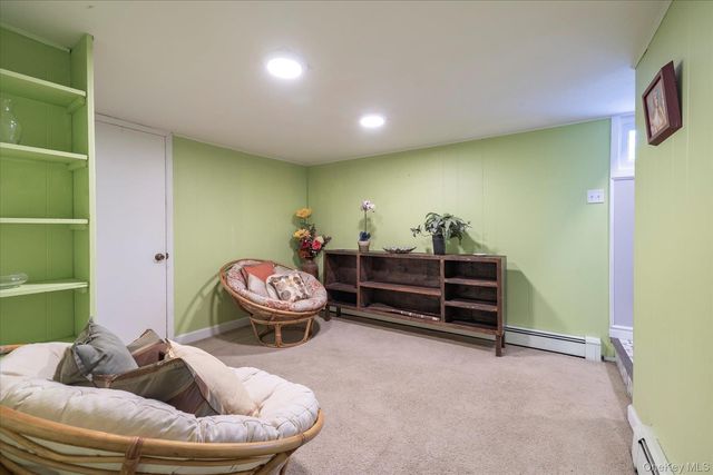 102 Franklin Avenue, Malverne, NY 11565