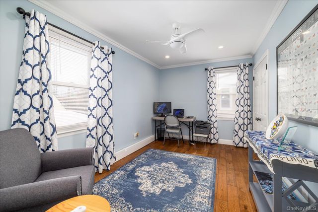 102 Franklin Avenue, Malverne, NY 11565