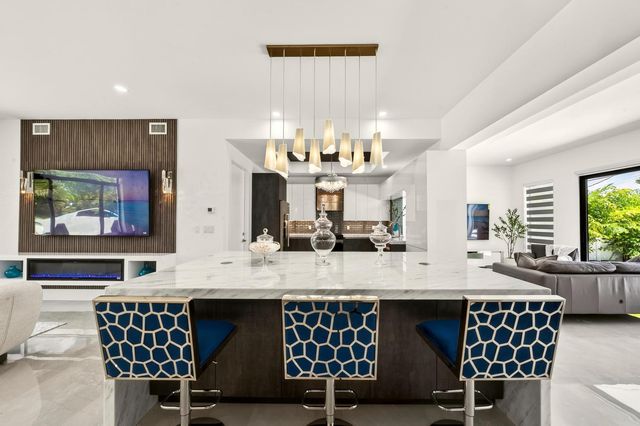 3933 Washington Street, Hollywood, FL 33021
