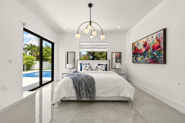 3933 Washington Street, Hollywood, FL 33021