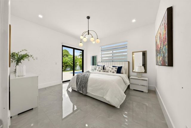 3933 Washington Street, Hollywood, FL 33021