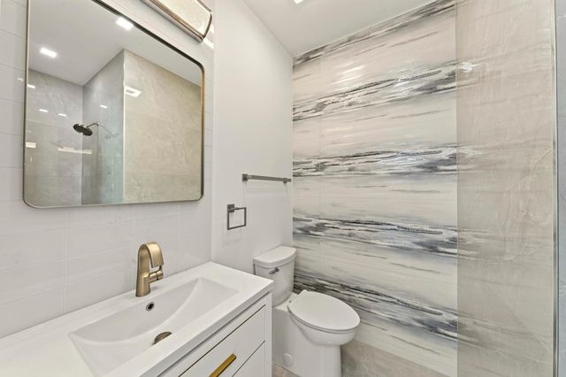 3933 Washington Street, Hollywood, FL 33021