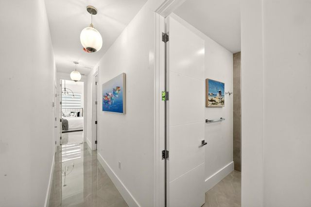 3933 Washington Street, Hollywood, FL 33021