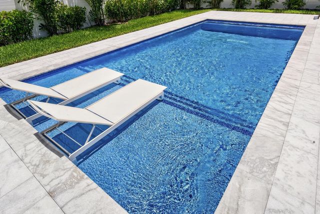 3933 Washington Street, Hollywood, FL 33021