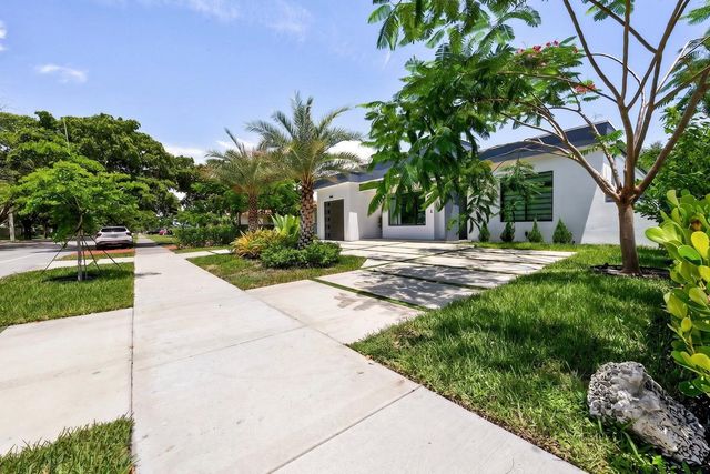 3933 Washington Street, Hollywood, FL 33021