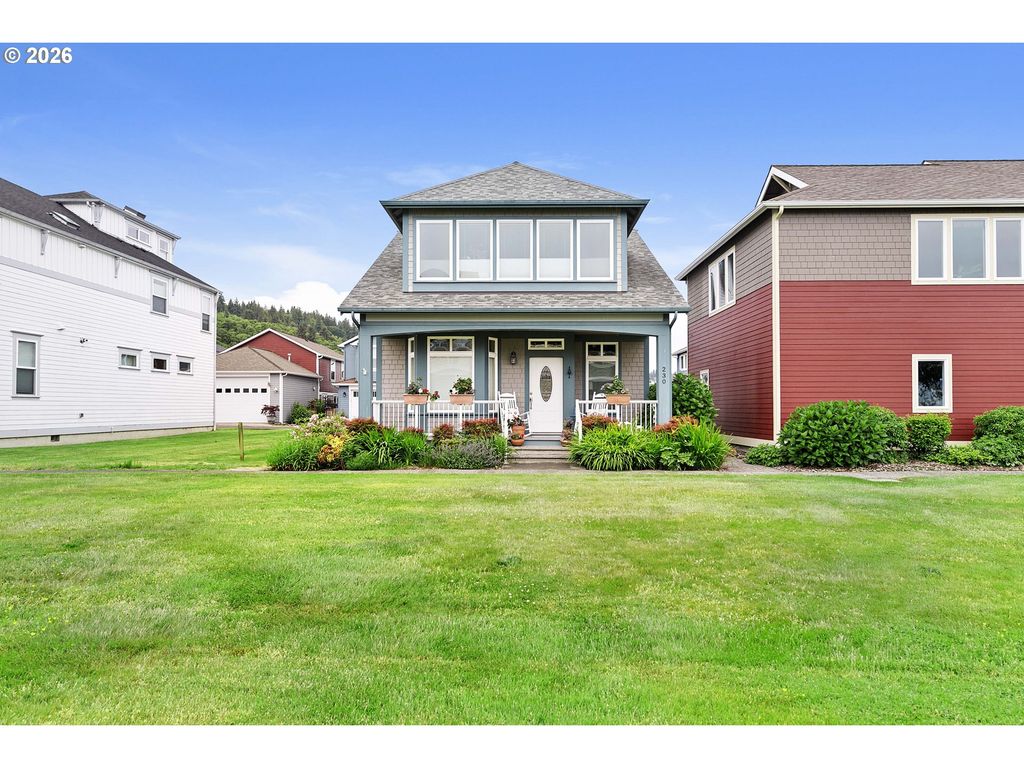230 Roundhouse Rd, Astoria, OR 97103