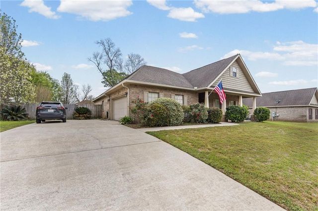 2570 Pecan Pointe Drive, Semmes, AL 36575