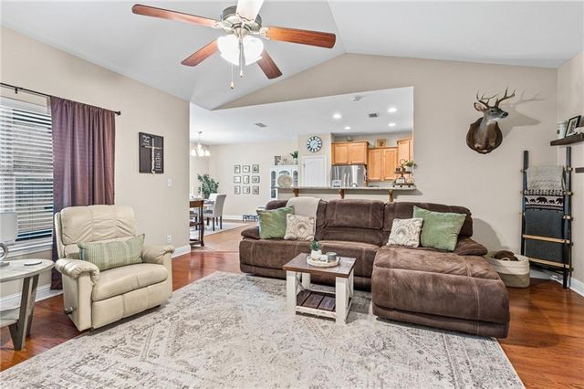 2570 Pecan Pointe Drive, Semmes, AL 36575