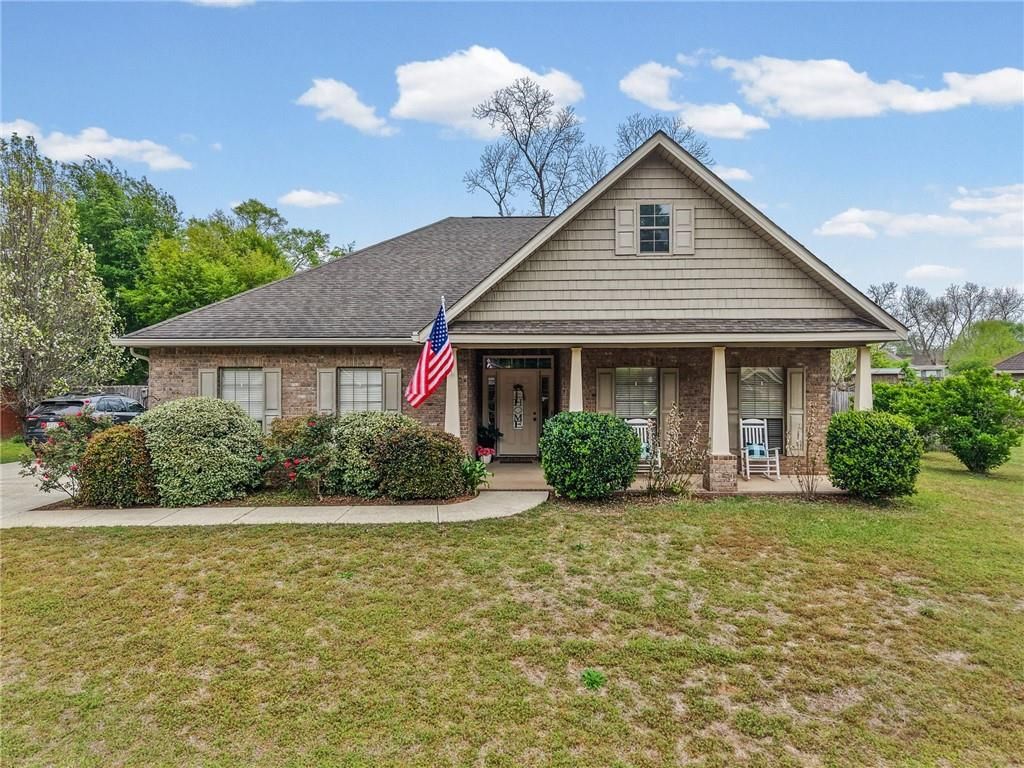 2570 Pecan Pointe Drive, Semmes, AL 36575