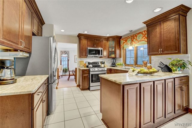 7353 Ward Road, Boston, NY 14127