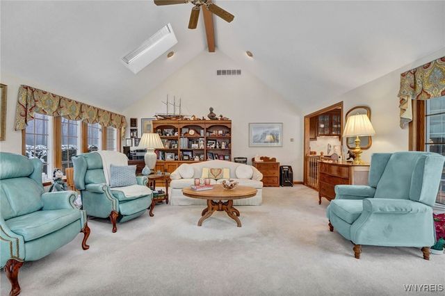 7353 Ward Road, Boston, NY 14127