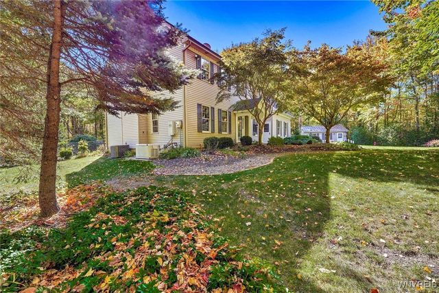 7353 Ward Road, Boston, NY 14127