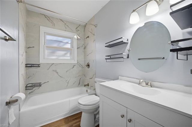 3132 Kenelm DR, Chesapeake, VA 23323