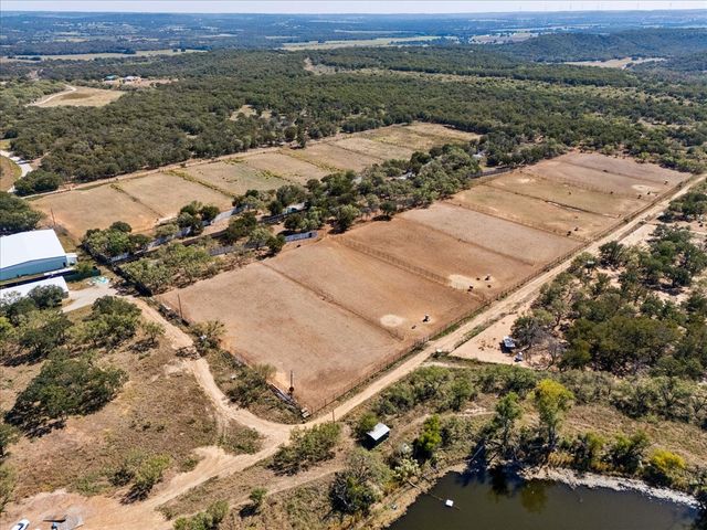 1812 CO 114 Road, Mingus, TX 76463