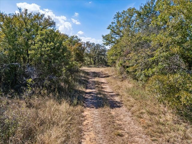 1812 CO 114 Road, Mingus, TX 76463