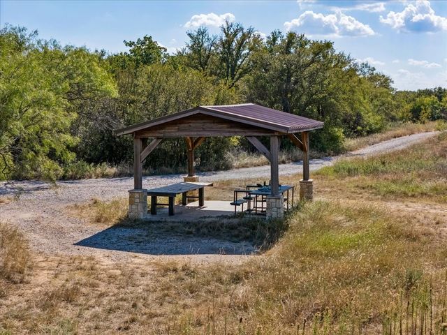 1812 CO 114 Road, Mingus, TX 76463