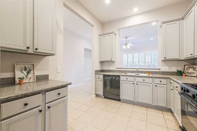9718 Catalina Leaf Lane, Spring, TX 77379