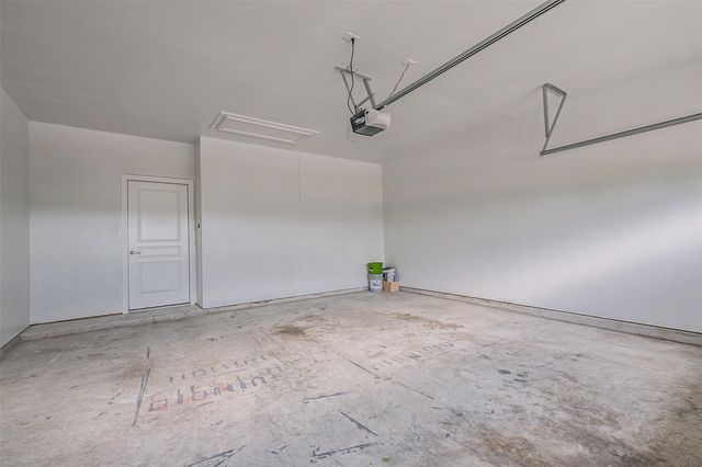9718 Catalina Leaf Lane, Spring, TX 77379