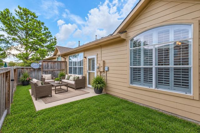 9718 Catalina Leaf Lane, Spring, TX 77379