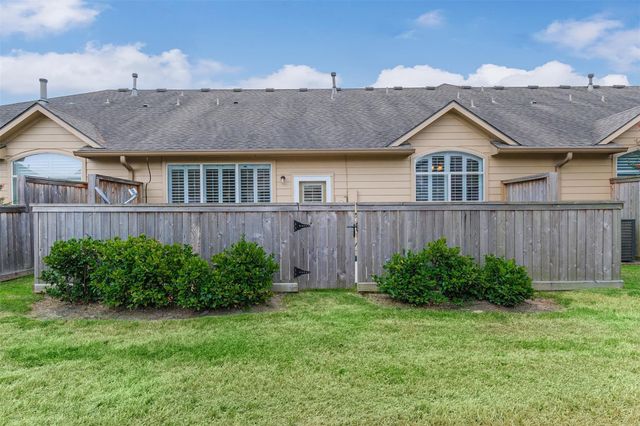 9718 Catalina Leaf Lane, Spring, TX 77379