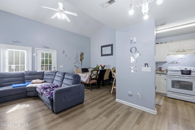 4217 Sequoia Court 4r, Wilmington, NC 28403