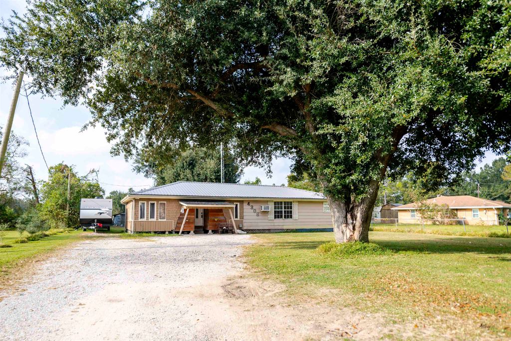 4306 Hwy 56, Houma, LA 70363