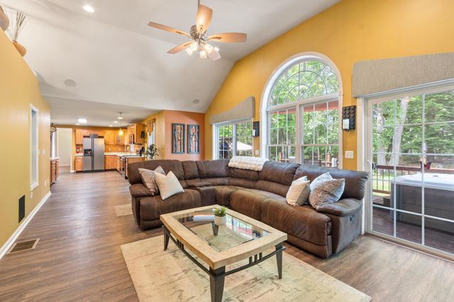 88 Horizon Drive, Goffstown, NH 03045