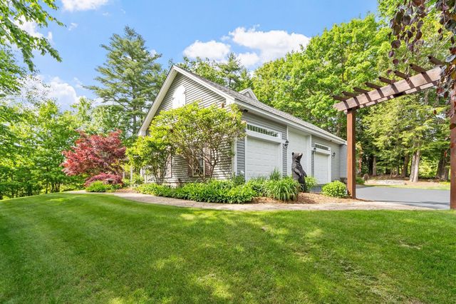 88 Horizon Drive, Goffstown, NH 03045