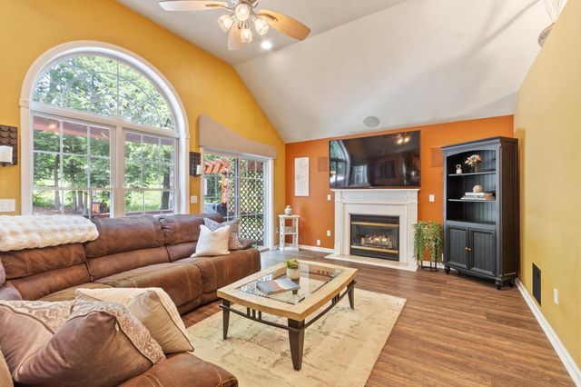 88 Horizon Drive, Goffstown, NH 03045