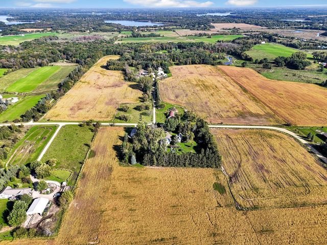 12897 Maxwell Road, Chisago City, MN 55013