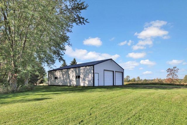 12897 Maxwell Road, Chisago City, MN 55013