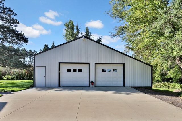 12897 Maxwell Road, Chisago City, MN 55013