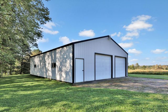 12897 Maxwell Road, Chisago City, MN 55013