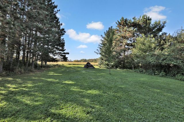 12897 Maxwell Road, Chisago City, MN 55013