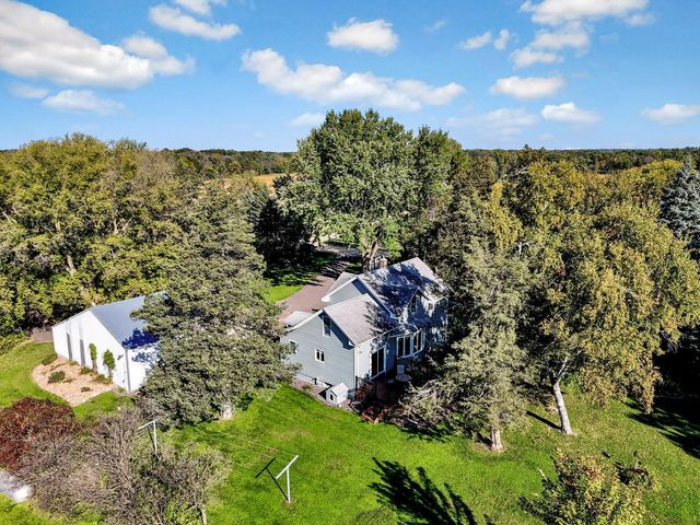 12897 Maxwell Road, Chisago City, MN 55013