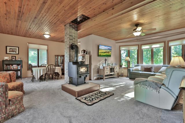 12897 Maxwell Road, Chisago City, MN 55013