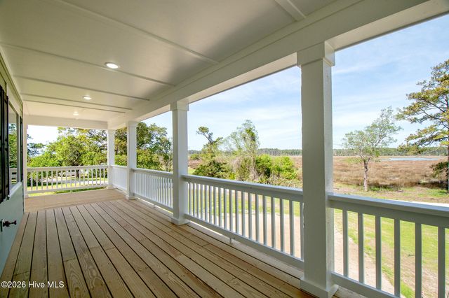 110 Fir Ridge Lane, Beaufort, NC 28516