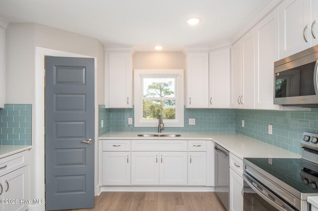 110 Fir Ridge Lane, Beaufort, NC 28516