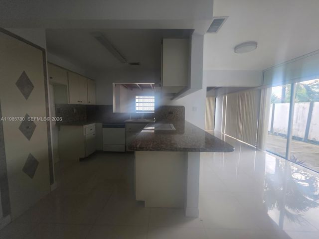 710 SW 99th Ct Cir, Miami, FL 33174