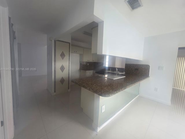 710 SW 99th Ct Cir, Miami, FL 33174