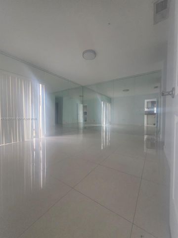 710 SW 99th Ct Cir, Miami, FL 33174