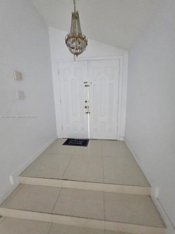 710 SW 99th Ct Cir, Miami, FL 33174